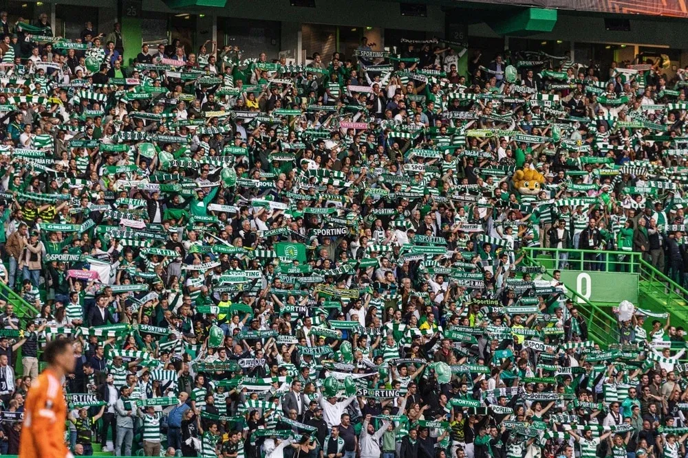 Ver TV Portuguesa no Estrangeiro com Serviço IPTV — guia completo 2026